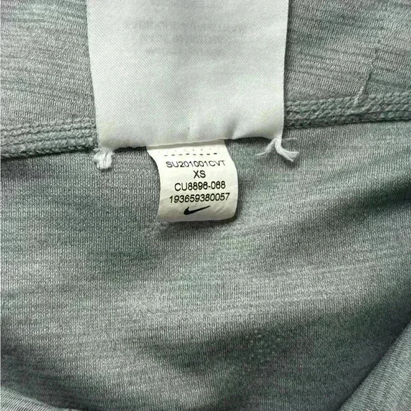 Nike Dri-Fit Gray High Waisted Bicycle Shorts Size XS. Great Condition - Picture 6 of 7